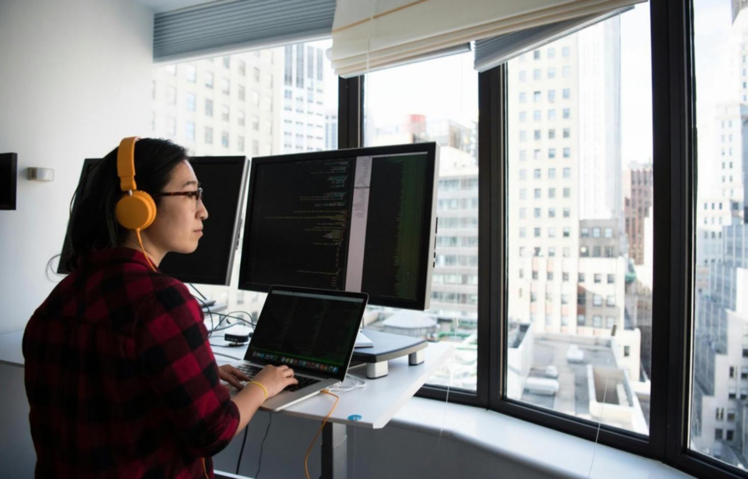 PostgreSQL learning environment with modern development setup